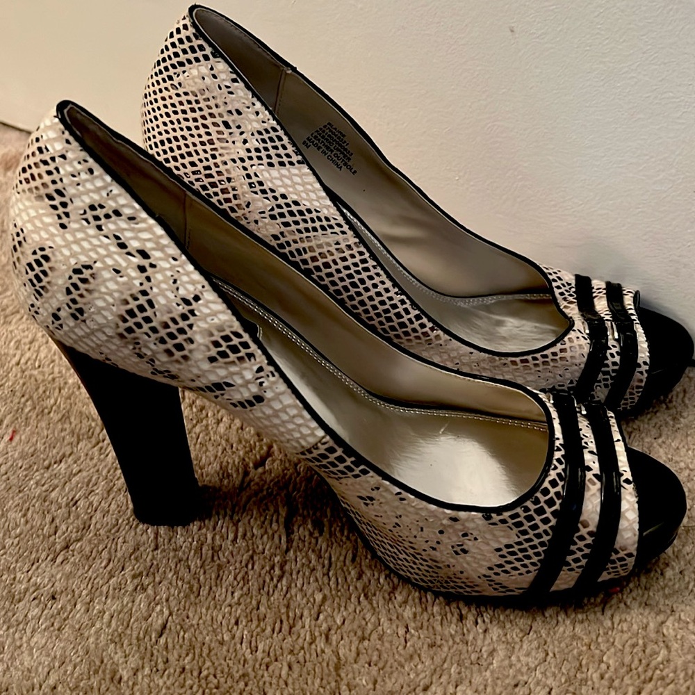 White House Black Market Blaire snake print pumps